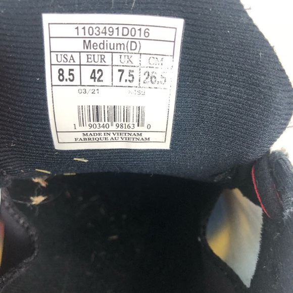 Brooks Adrenaline GTS 21 Running Shoes Victory Limited Edition - Picture 2 of 9